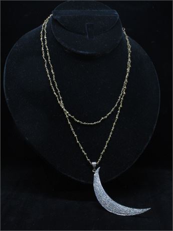 Silver and diamond pendant necklace