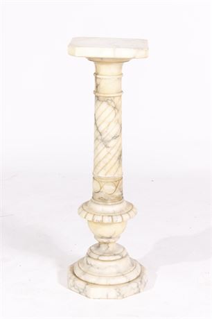 White Marble Pedestal | Pedestal en Mármol