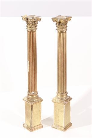 Pair of Gilt Wood Candlesticks| Par de Candeleros de Madera Dorada