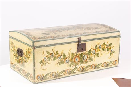 Painted Wooden Trunk | Cofre en Madera Pintada