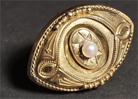 Antique Victorian Memorial Locket Mounted As a Ring