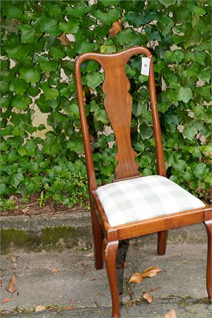 Queen Anne Style Side Chair