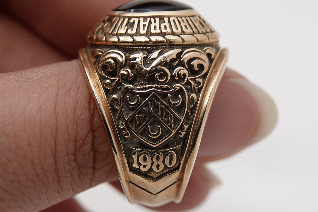 Companies Estate Sales - 14K Yellow Gold College Ring