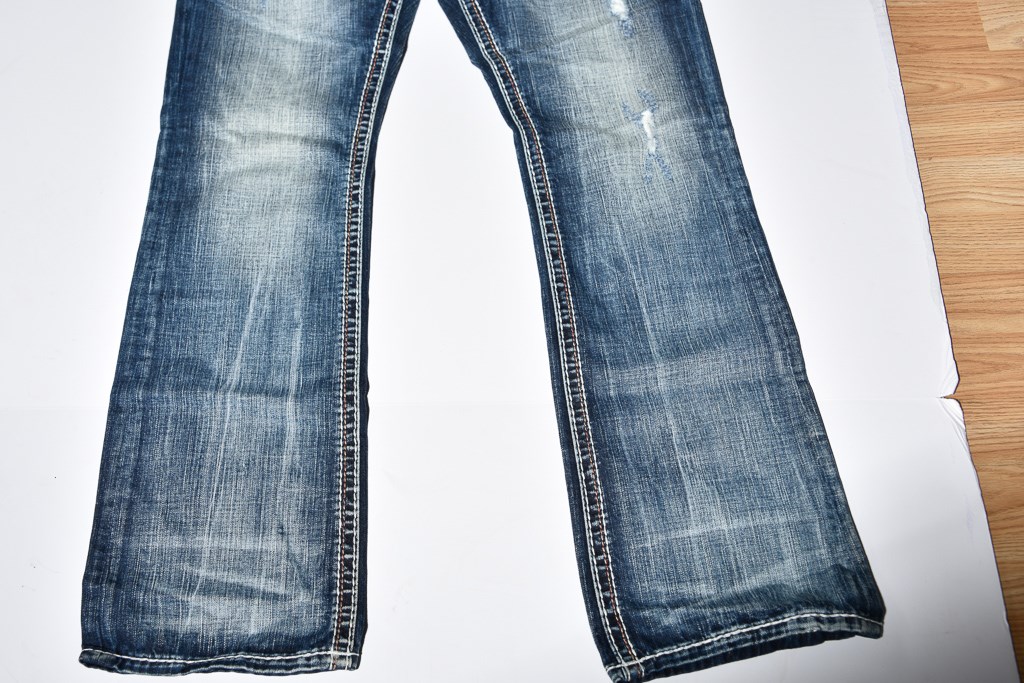 Companies Estate Sales - Pair of Buckle Rock Revival Men's Jeans