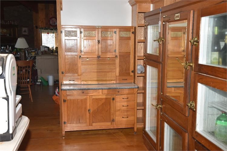 Mc Dougall Vintage Oak Kitchen Cabinet