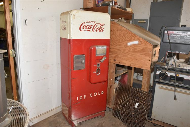 Vintage COCA-COLA Vending Machine