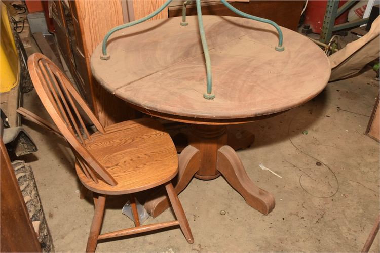Pedestal Table and Chair