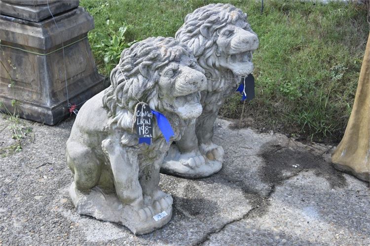 Pair Lion Garden Statue