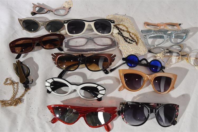 Group Vintage Lady’s Sunglasses