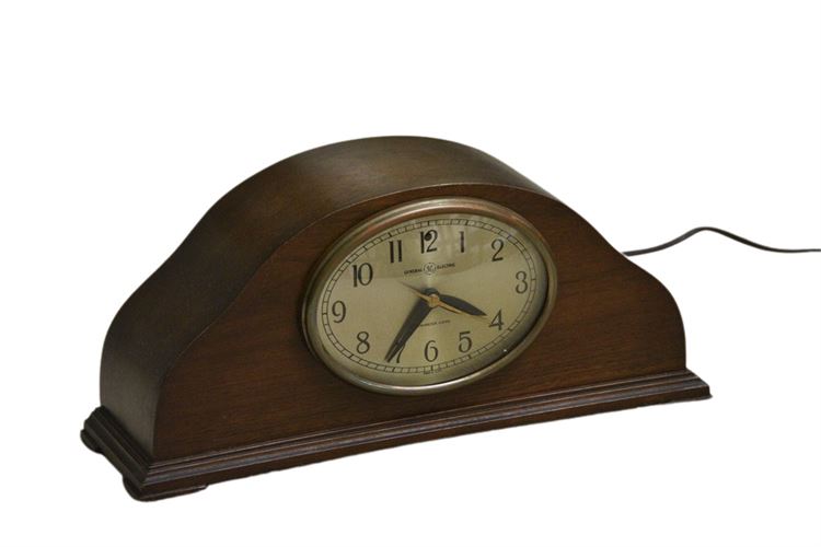 GENERAL ELECTRIC Wooden Mantle Clock