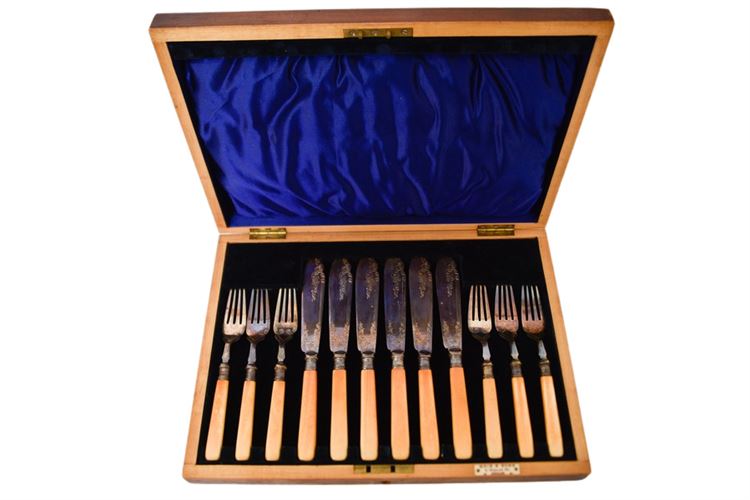 WEIR & SONS Fish Service w Sterling Collars  With Case