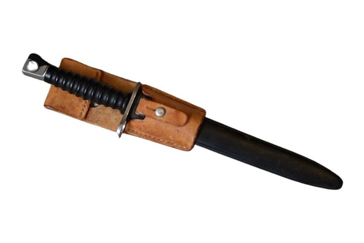 Knife With Sheath and Holster
