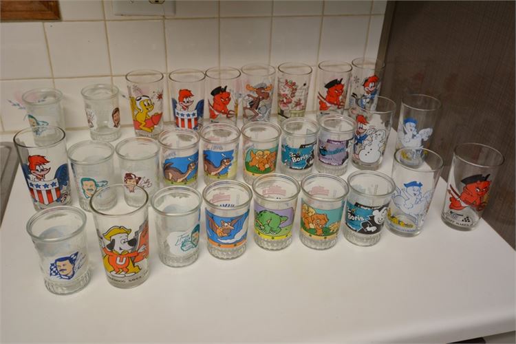 Group Vintage Collectable Glasses
