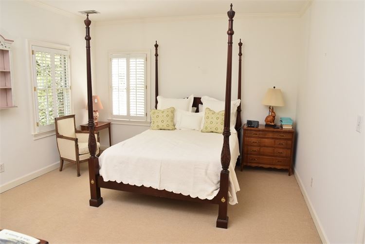 Four Poster Rice  Bed With Mattress