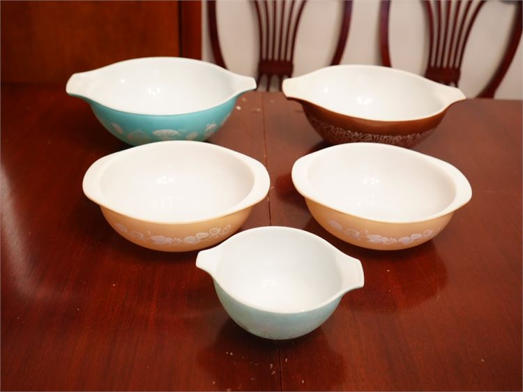 Set Of 5 Pyrex’s Bowls