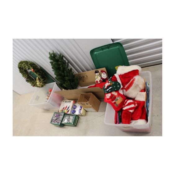 Vintage Christmas Ornaments, Mini-Tree, Wreath & Décor