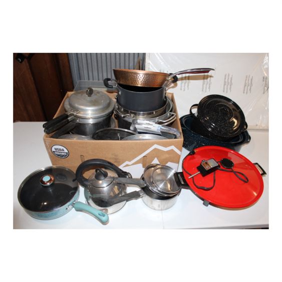 Mixed Lot of Cookware - Gotham Steel Hammered Copper Pan, Wok, Speckled Roaster