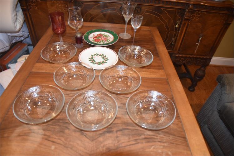 Group Glassware and Decorative Dishes
