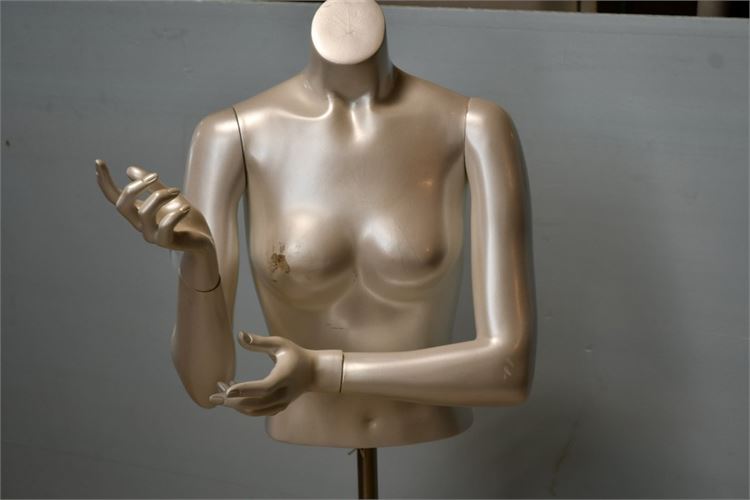 Women's Mannequin