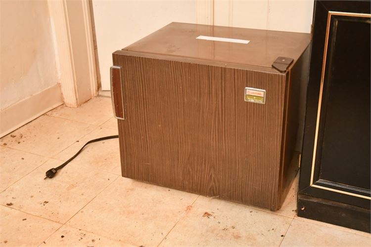 Vintage Tatung Mini Refrigerator AS IS