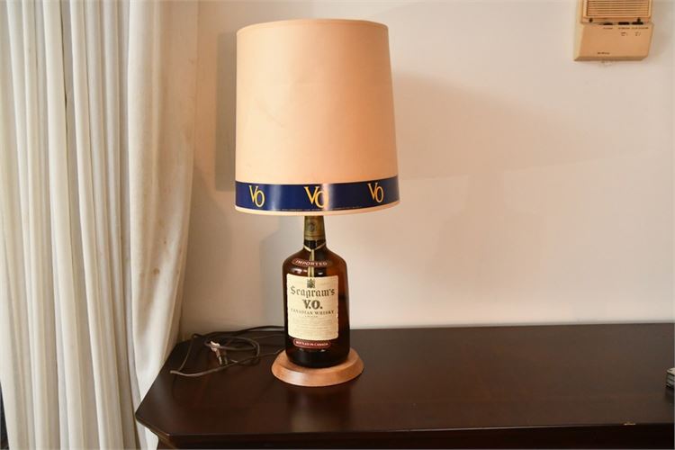 Seagram's VO Table Lamp