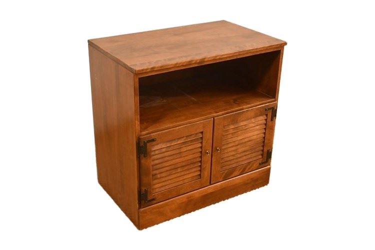 Ethan Allen / Baumritter Heirloom Nutmeg Maple Shutter Door Cabinet