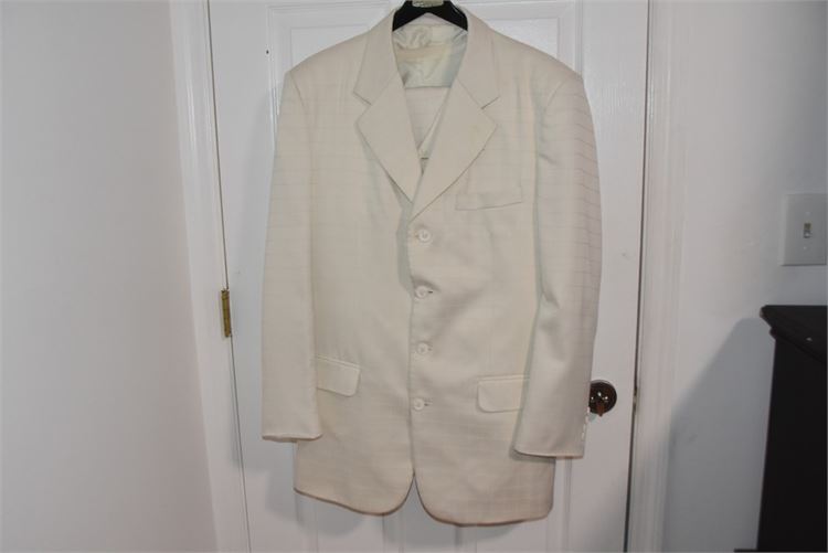Vanetti Suit with Vest (Jacket 42L Pants 36L)