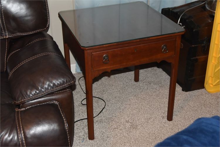 Pair Lexington End Table With Glass Tops