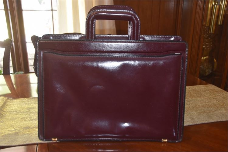Avenues In Leather Briefcase