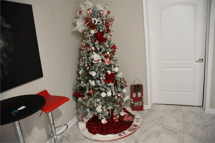 Christmas Tree and Christmas Decertations