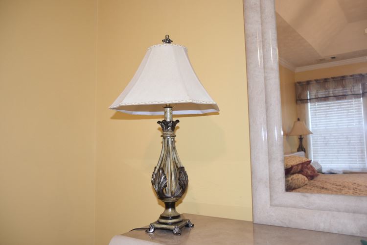 Pair Decorative Lamp