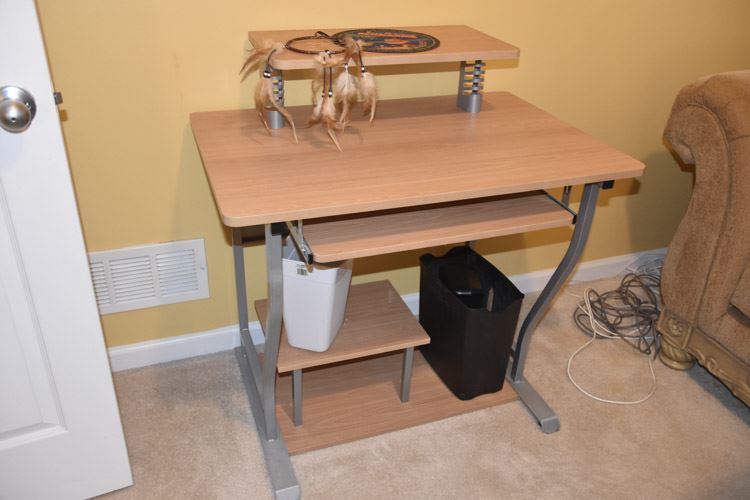 Multi-tier Desk