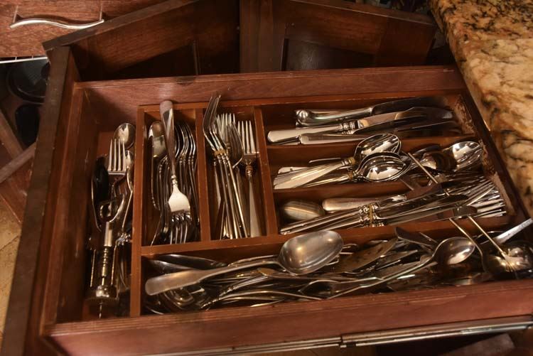 Cutlery Set by LENOX